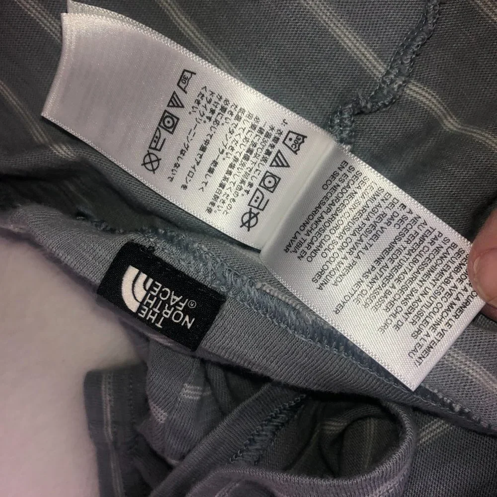The North Face T-shirt Gray White Stripes Women's M/M‎ - Picture 11 of 14